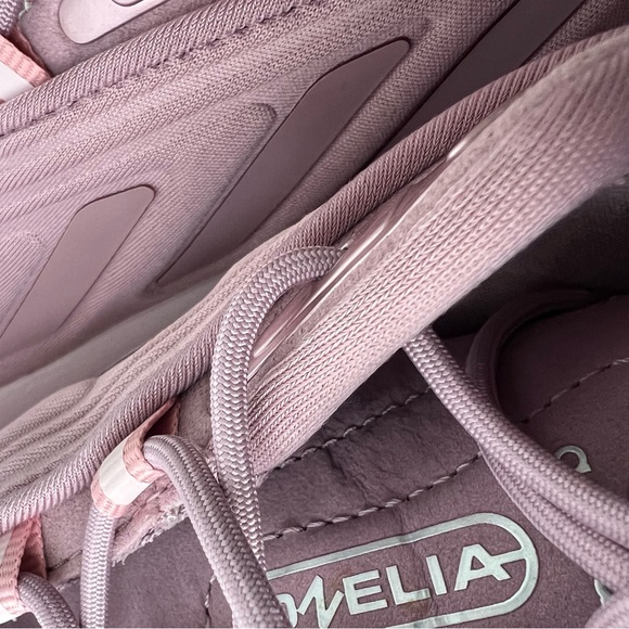 Adidas - Ozelia / Color:Magic Mauve Women’s Size:7.5 
✨Brand New With Box✨ - Picture 7 of 12